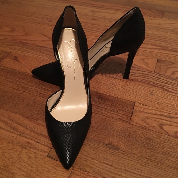 Black Jessica Simpson pumps