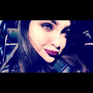 Meet your Posher, Lianna