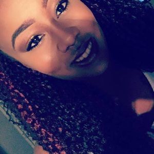 Meet your Posher, Brittney