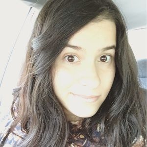 Meet your Posher, Danielle