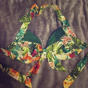 Vintage Pinup Hawaii Retro Halter Crop Top