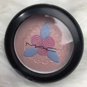 Swatched only - MAC Pink Buttercream Face Powder