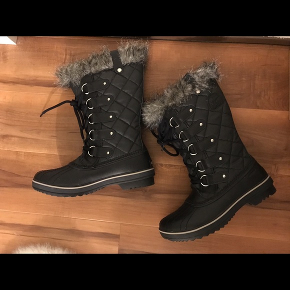 Sorel Tofino Boots