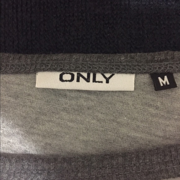 Sweater - Picture 3 of 3