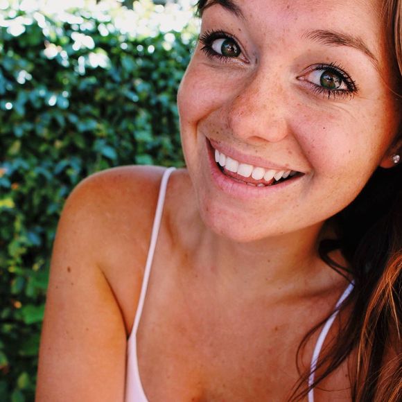 Meet your Posher, Olivia