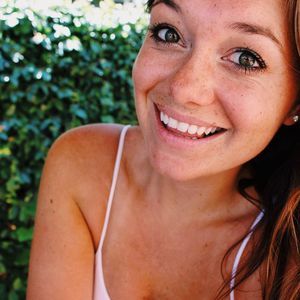 Meet your Posher, Olivia