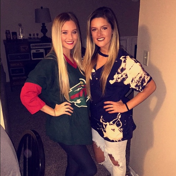 Cut out V oversized T