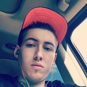 Meet your Posher, Dakota