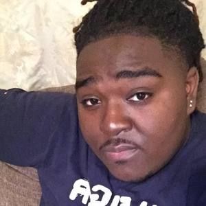 Meet your Posher, Emmanuel