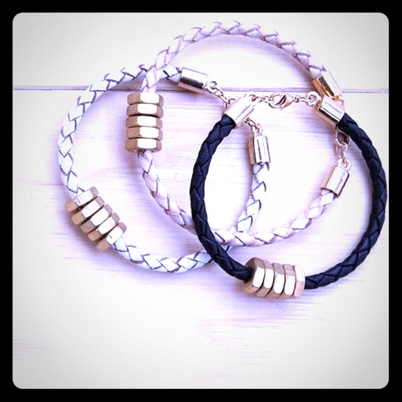 "Honeybee" Bracelet 🎀🎀Last One🎀🎀