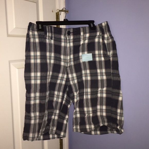 Urban Pipeline plaid shorts