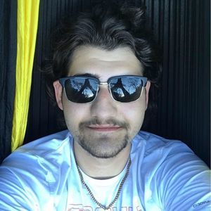 Meet your Posher, Corey