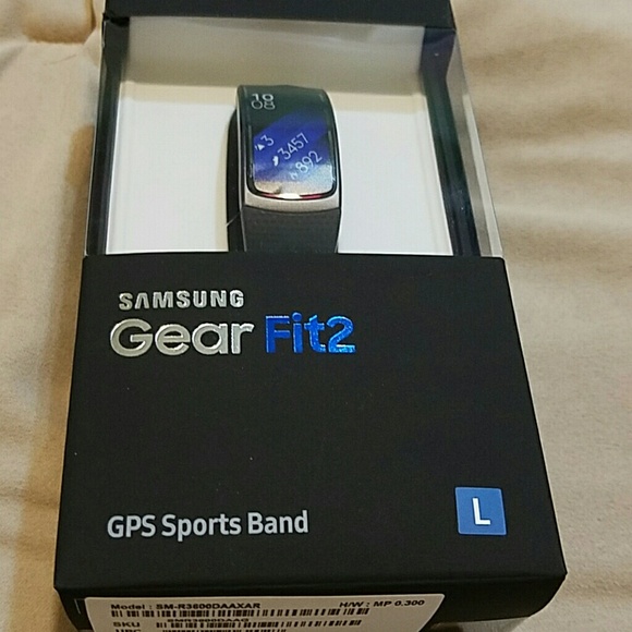 Brand new Samsung Gear Fit2. Never been used. - Picture 1 of 4
