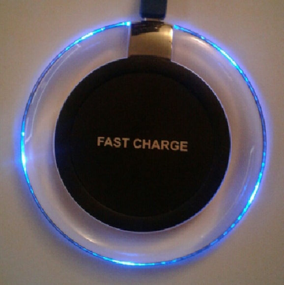 Yootech fast wireless charging pad - Picture 2 of 2