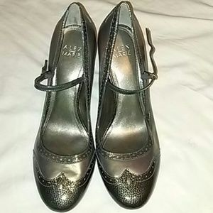 NWOT Alex Marie Pumps Size 9.5