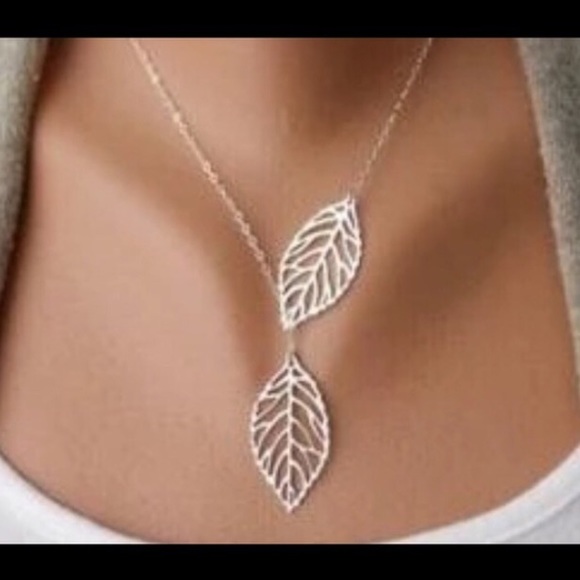 🔥1 HR SALE🔥Adjustable Silver 2 Leaf Necklace - Picture 4 of 4
