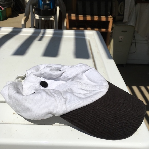 Black & White Cap