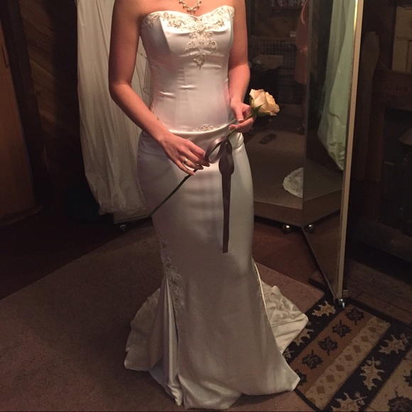 Maggie Sottero Viva Mermaid gown - Picture 2 of 3