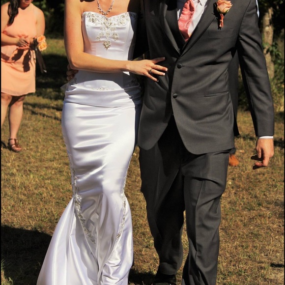 Maggie Sottero Viva Mermaid gown - Picture 3 of 3