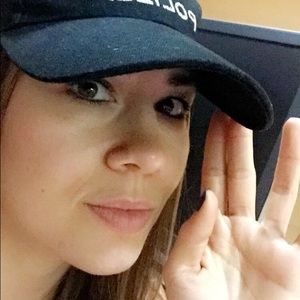 Meet your Posher, Yesenia