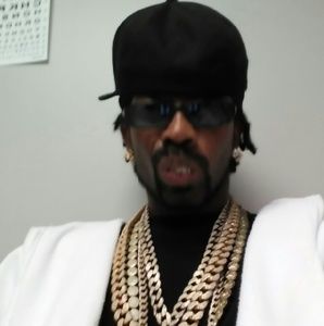 Meet your Posher, Samuel