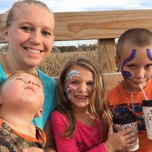 Meet your Posher, Tina