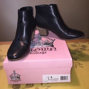 Crown Vintage black bootie