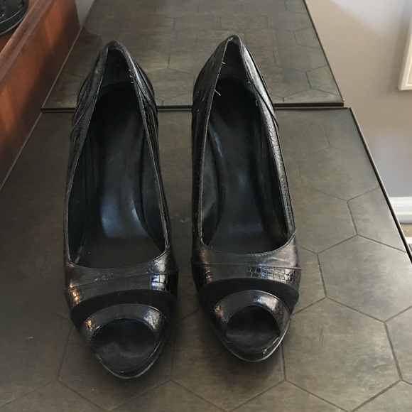 Nine West Black Leather and Suade Combo Stilleto