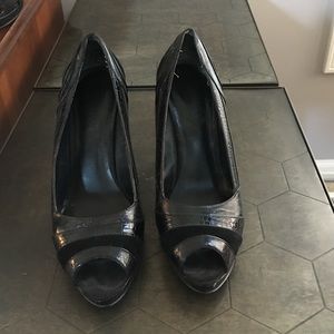 Nine West Black Leather and Suade Combo Stilleto