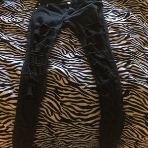 Extreme ripped skinny jeans