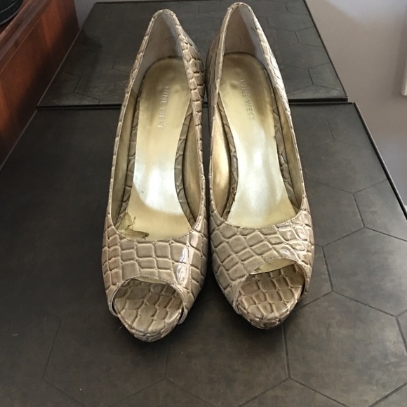 Nine West 4" 7.5 M stilleto shoe