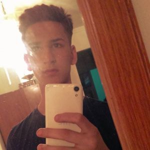 Meet your Posher, Anees