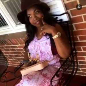 Meet your Posher, Lakresha