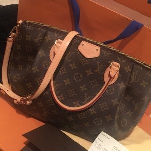 Louis Vuitton turenne