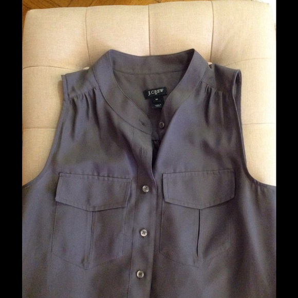 BUNDLE: grey sleeveless blouse + plaid popover