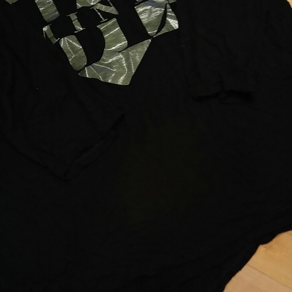 NWOT slinky Tee - Picture 4 of 4