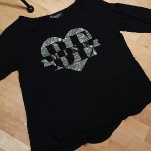NWOT slinky Tee