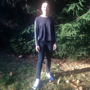 Black long sleeved casual shirt