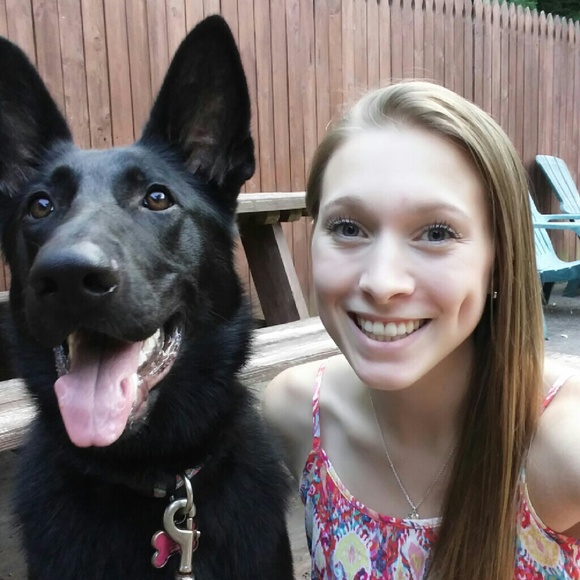 Meet your Posher, Anna - Picture 1 of 1