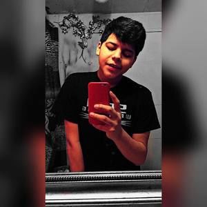 Meet your Posher, Emanuel