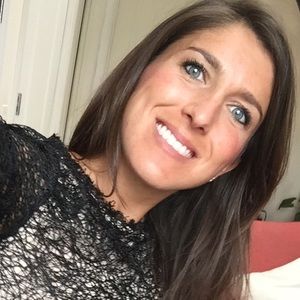 Meet your Posher, Hillary