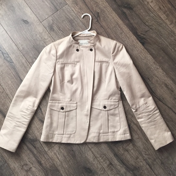 Banana Republic cream jacket.  Size 6