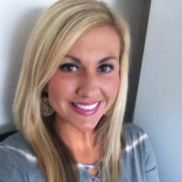 Meet your Posher, Missy - Picture 1 of 1