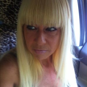 Meet your Posher, Renee