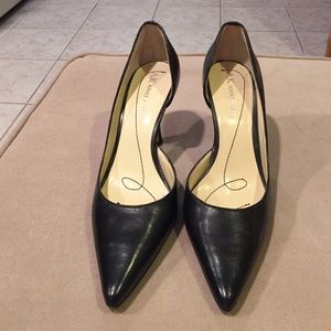 Anne Klein black pumps