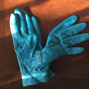 Vibrant Turquoise Leather Gloves