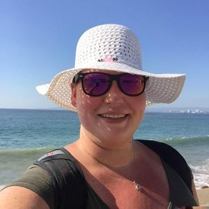 Meet your Posher, Becky