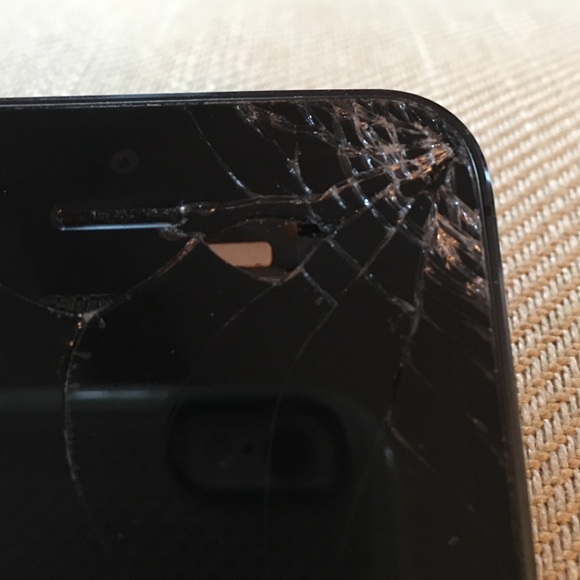 iPhone 5 - Picture 2 of 4