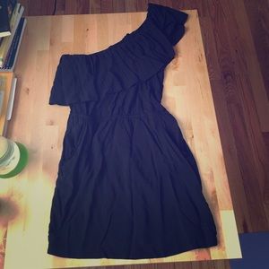 Boutique brand one shoulder dress