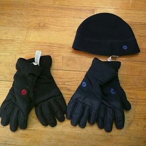 Old Navy Winter Gloves, 1 hat, Black & Navy